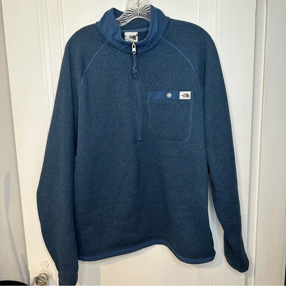 The North Face Men's Gordon Lyons Quarter Zip Blue Sweater